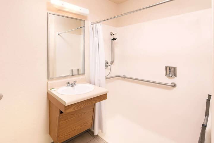 Room 21 of 26