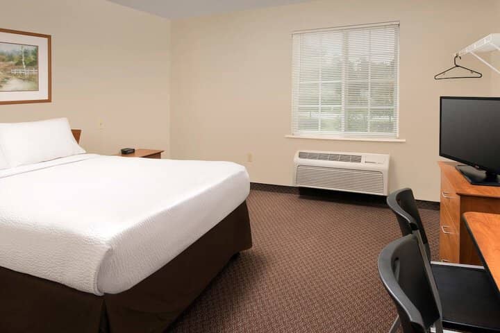 Room 8 of 26